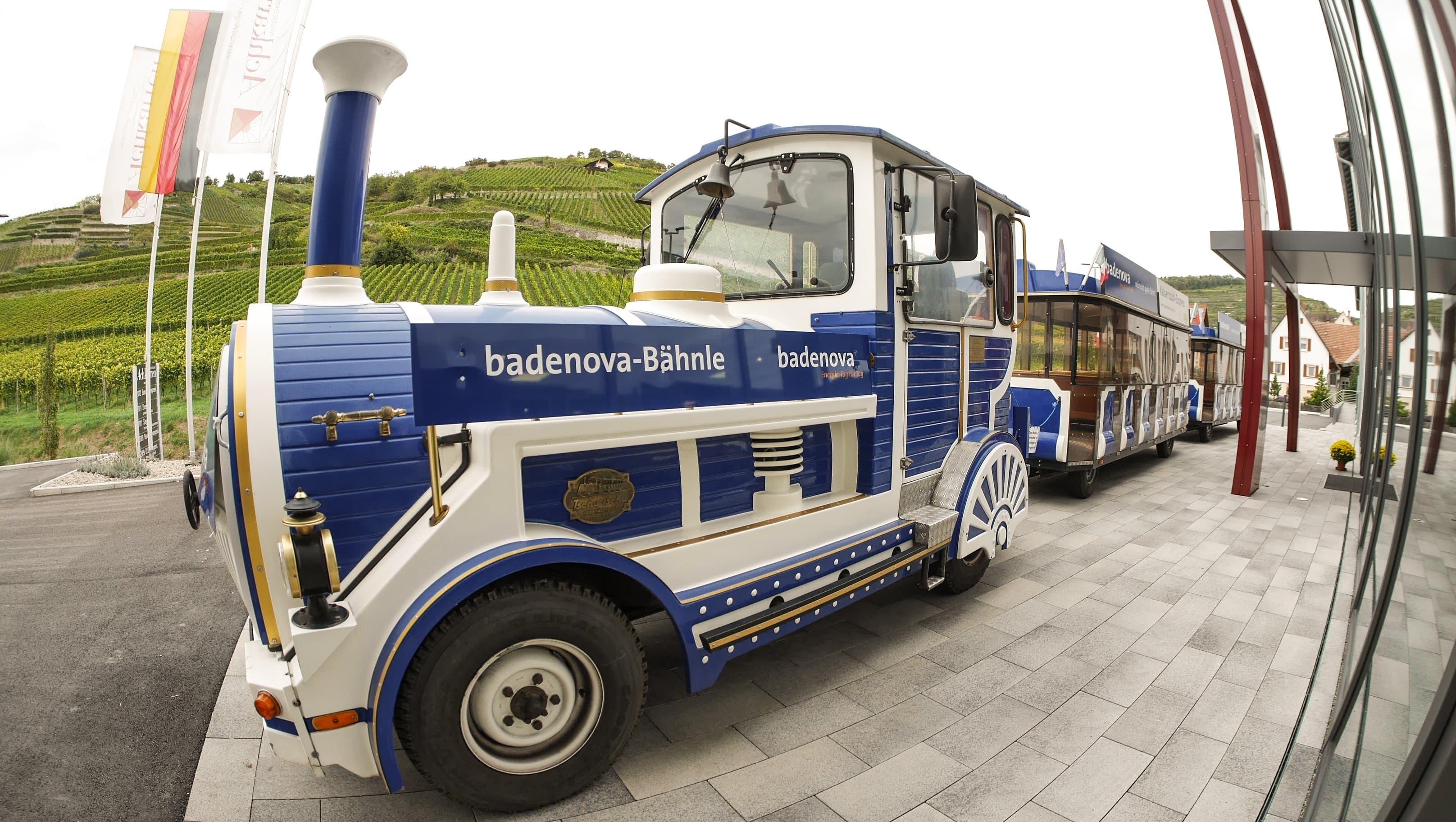Kaiserstuhl-Express Zug blau weiss