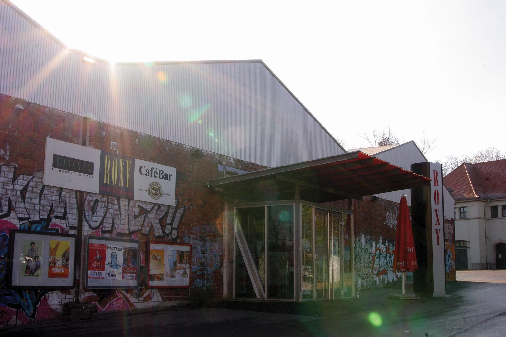 Roxy von außen