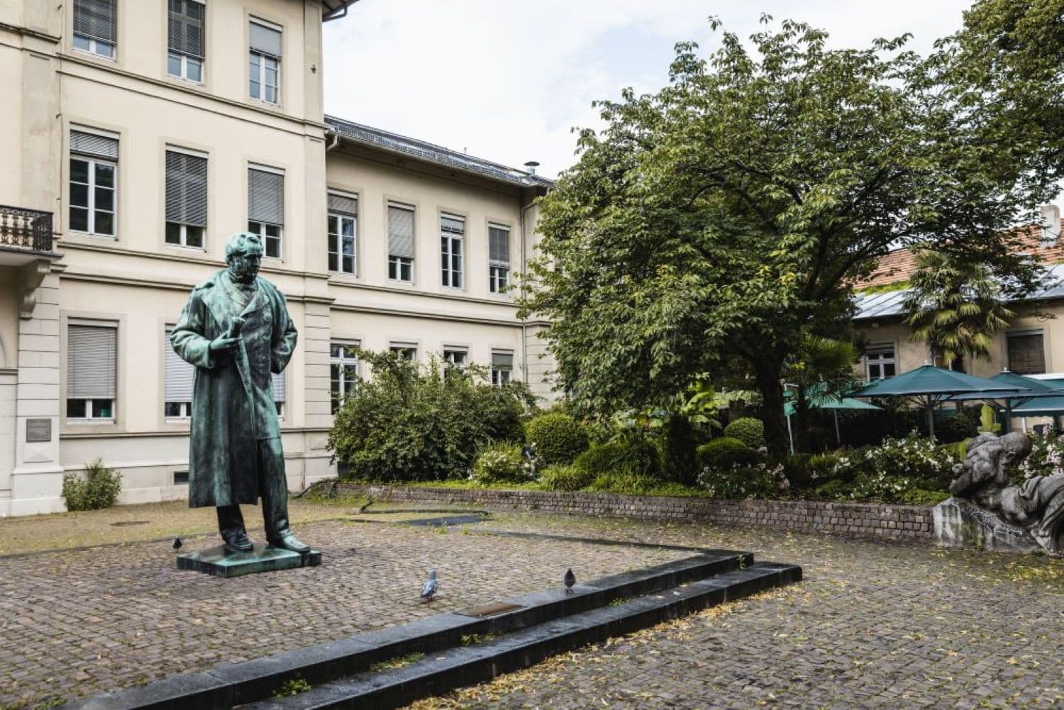 Anatomy Garden with the Bunsen Monument in Heidelberg's old town