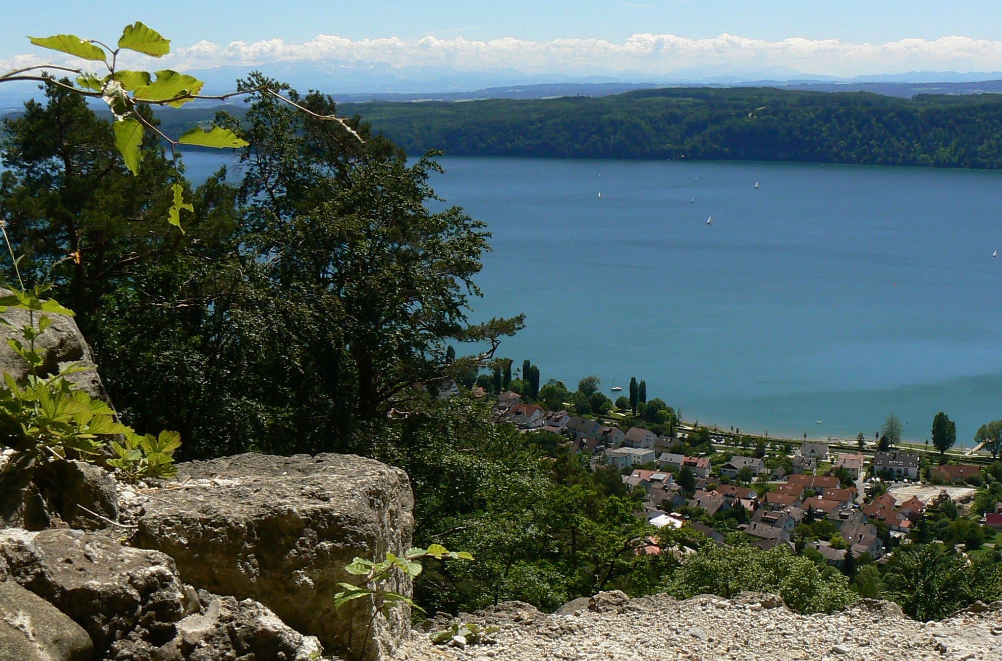 Blick von der Ruine Hohenfels auf den Überlinger See