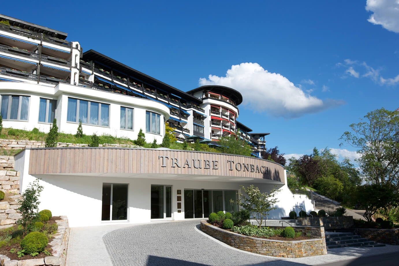 Haupteingang Hotel Traube Tonbach